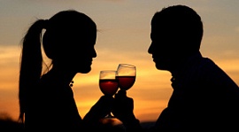 Ученые оценили пользу спиртного для отношений